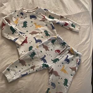 H&M Dino set